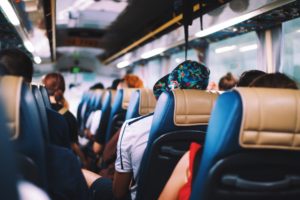 5 Typen die du auf jeder Fernbus-Reise triffst