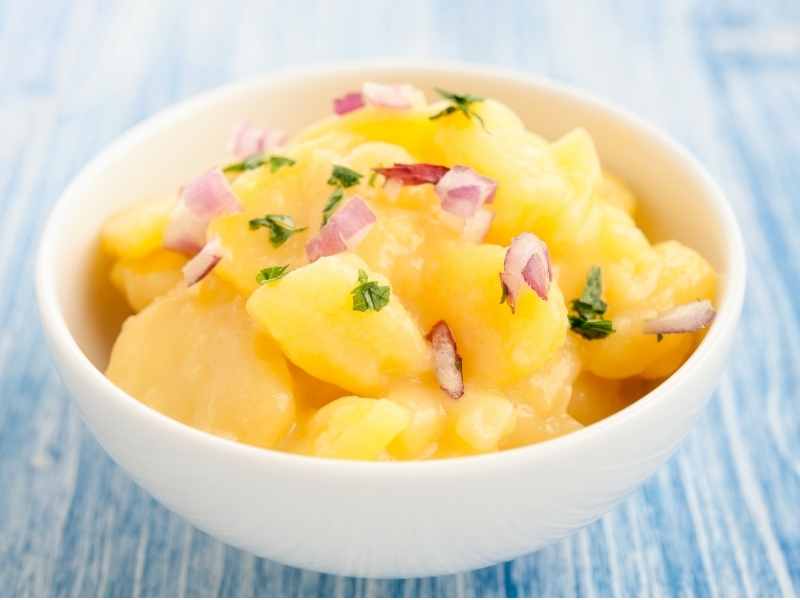 Kartoffelsalat wie bei Oma – Rezept mit Essig, Öl und Brühe