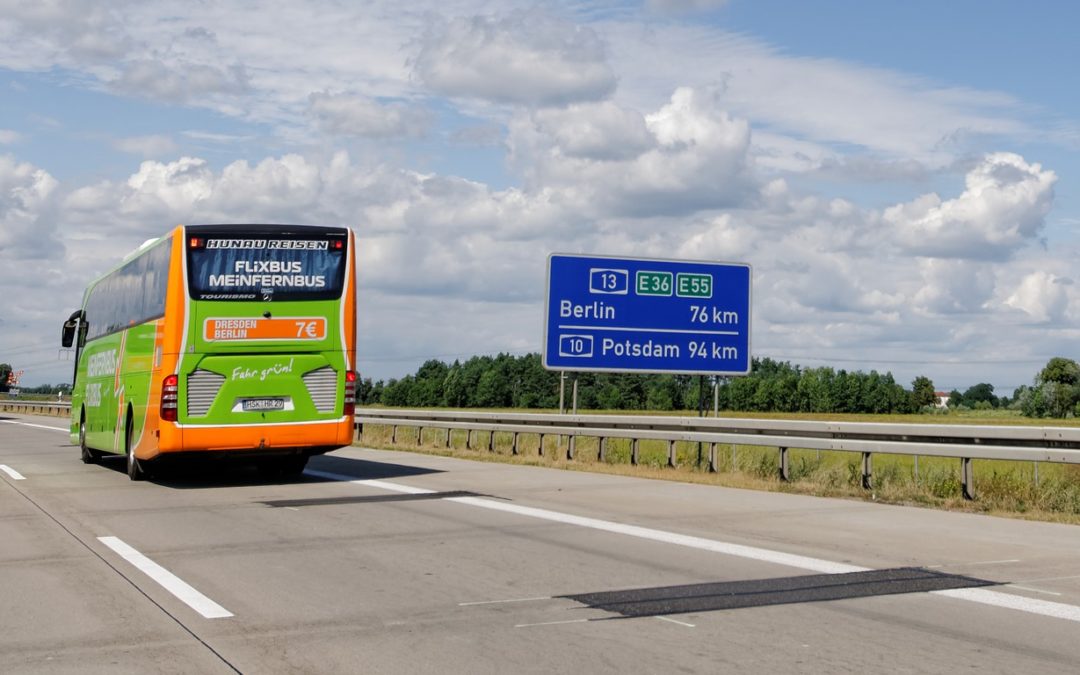 5 Typen, die in jedem Fernbus mitfahren