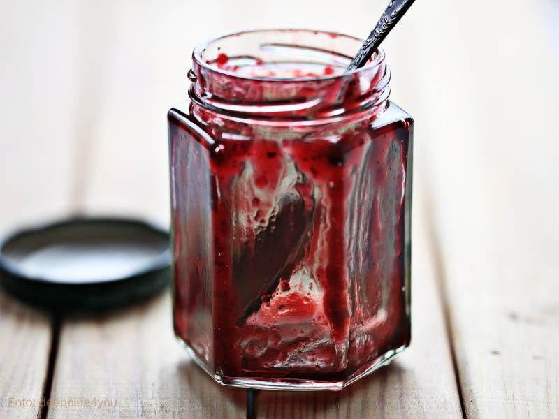 Marmeladengläser dekorieren: 5 einfache Upcycling Ideen