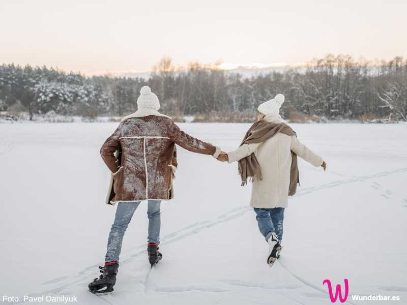 Valentinstag Ideen Der Romantik-Kracher im Winter: gemeinsam Schlittschuhlaufen