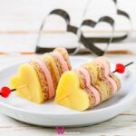 Valentinstag ohne Stress, aber mit viel Gefühl. Dieses Fingerfood bietet einfache, schnelle Vorspeisen, raffinierte Häppchen und liebevoll angerichtete Appetithäppchen. Die Snacks sind ideal für eine romantische Date Night, für Zeit zu zweit und echte Qualitätszeit. Ob Candle Light Dinner, Liebe in der Beziehung oder Freundschaft – dieses Fingerfood macht den Tag der Liebenden warm, entspannt und besonders genussvoll.