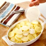 Einfaches und schnelles Rezept für ein köstliches Kartoffelgratin als Hauptmahlzeit oder Beilage.