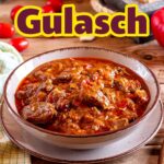 Altes Oma-Rezept für einfaches klassisches Gulasch, das immer gelingt und allen schmeckt