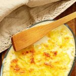 Kartoffelauflauf mit Käse überbacken – beliebtes Familienrezept