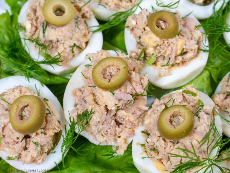 Gefüllte Eier  mit Thunfischsalat – Rezept für schnelles Fingerfood zu Silvester