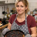 Ein guter Biskuit braucht keine Tricks – sondern die richtige Technik. Hier erfährst du, warum dein Biskuit nicht aufgeht, reißt oder austrocknet, und wie du mit der richtigen Temperatur und Backzeit ein stabiles, luftiges Ergebnis bekommst.