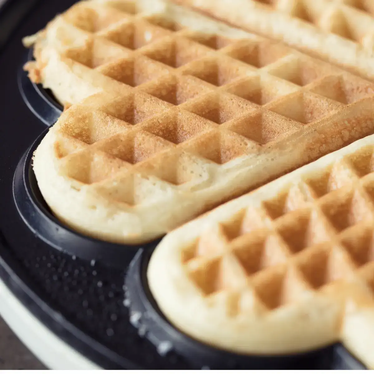 Grundrezept für vegane Waffeln. Schmecken wie damals bei Oma!