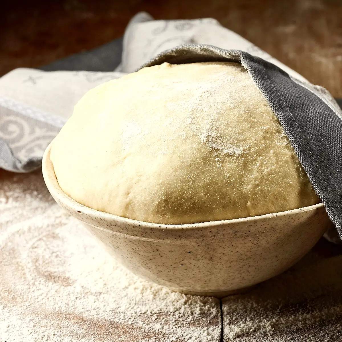 Einfaches Rezept für Pizzateig