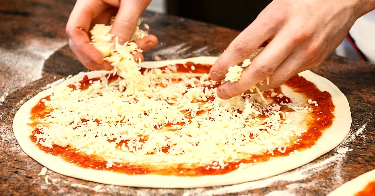 Hausgemachte Pizza ganz einfach!