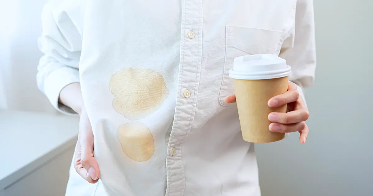 Bei Kaffeeflecken schnell handeln