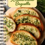 Dieses selbstgemachte Kräuterbutter-Baguette ist die perfekte Beilage. In wenigen Minuten vorbereitet, herrlich aromatisch und außen schön knusprig – so muss das sein! Das Rezept ist super einfach, gelingt garantiert und lässt sich sogar vorbereiten oder einfrieren. Ideal auch als Snack, zu Suppen oder Salaten. Jetzt nachmachen und genießen!