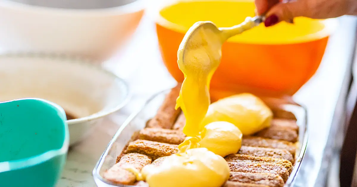 So wird Zitronen Tiramisu gemacht