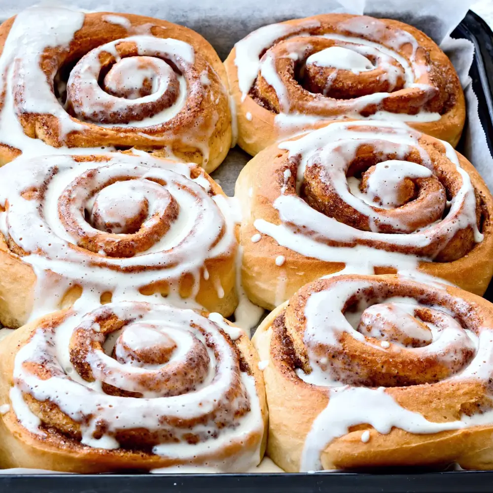 Rezept für saftige Zimtschnecken, ganz einfach gemacht