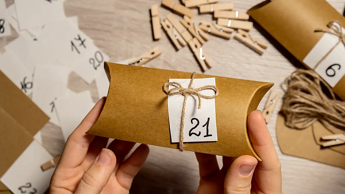 DIY Adventskalender Ideen aus Klopapierrollen