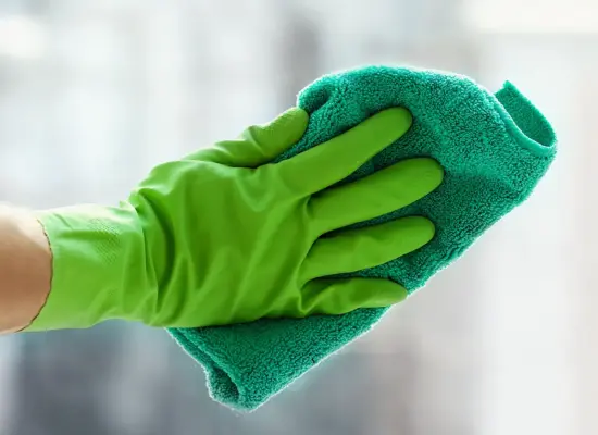 Fenster putzen, so werden sie streifenfrei sauber