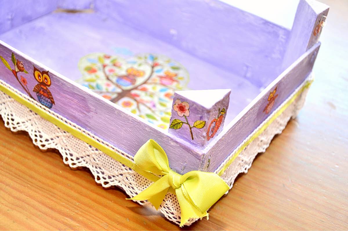 Alte Mandarinenkiste als Ordnungshelfer