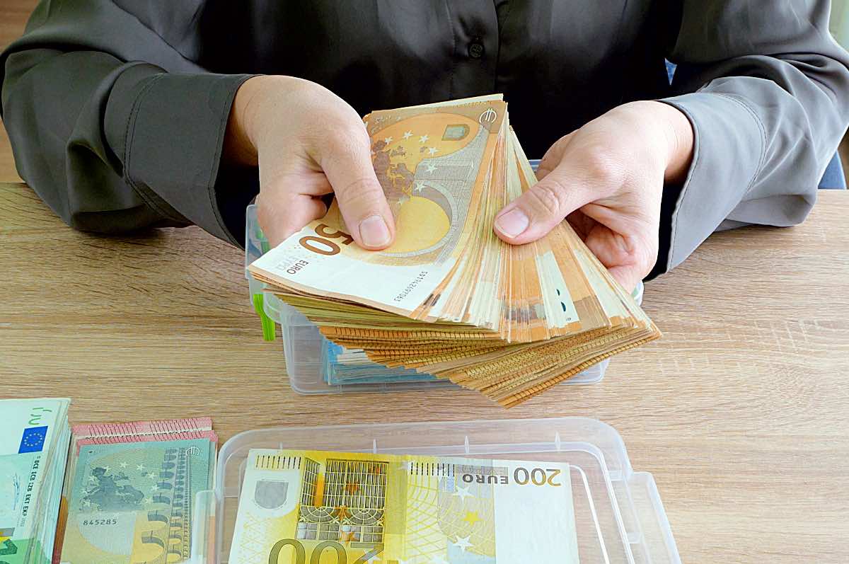 Geld und Reichtum manifestieren