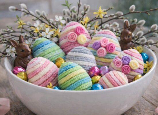 Besondere Osterdeko aus Pfeifenreinigern