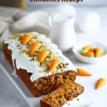 Dieser saftige Möhrenkuchen mit Frischkäse-Frosting ist ein echter Klassiker zu Ostern. Einfaches Karottenkuchen Rezept aus der Springform mit saftigem Teig, Mandeln und cremigem Frosting. Perfekt für den Osterkaffee und ideal zum Vorbereiten. Möhrenkuchen Rezept | Karottenkuchen einfach | Rüblikuchen | Osterkuchen Rezept | saftiger Kuchen | Frischkäse Frosting