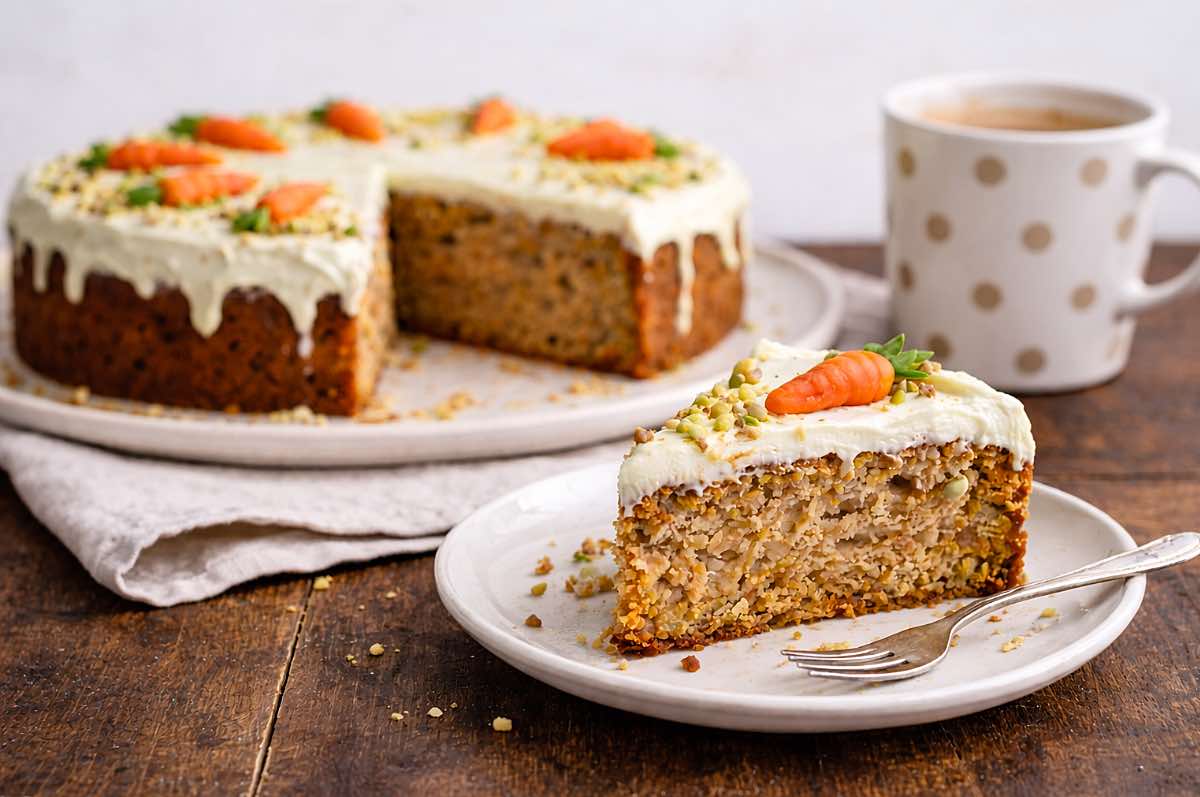 Möhrenkuchen mit Frischkäse-Topping