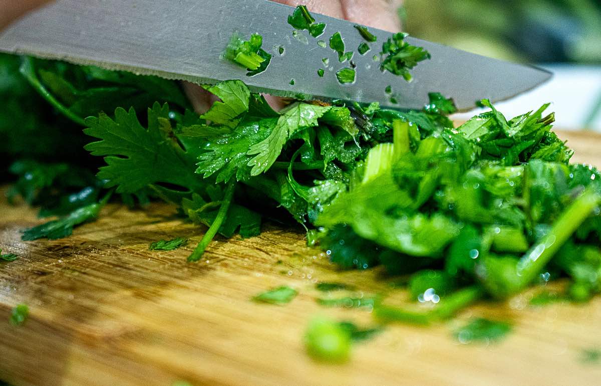 In die Frankfurter Grüne Soße kommen 7 verschiedene Kräuter