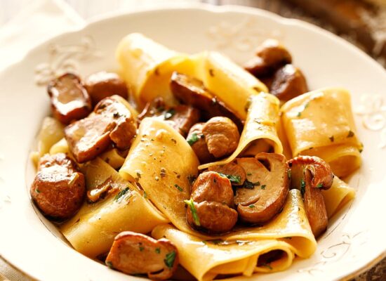 Gebratene Steinpilze in cremiger Sauce